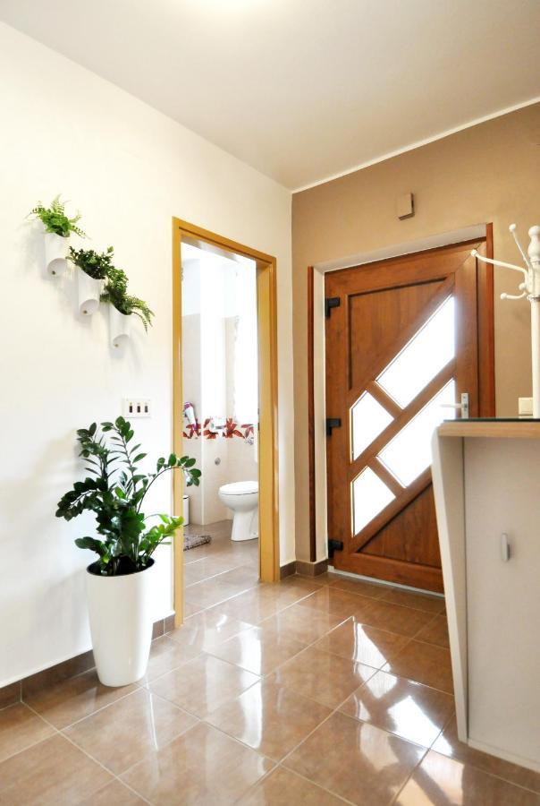 Apartman Lory プーラ エクステリア 写真