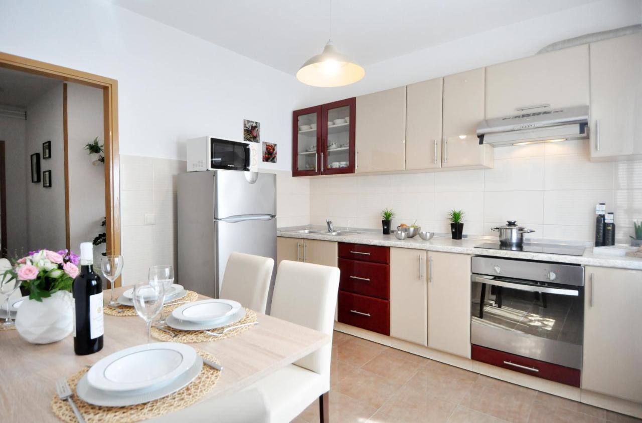 Apartman Lory プーラ エクステリア 写真