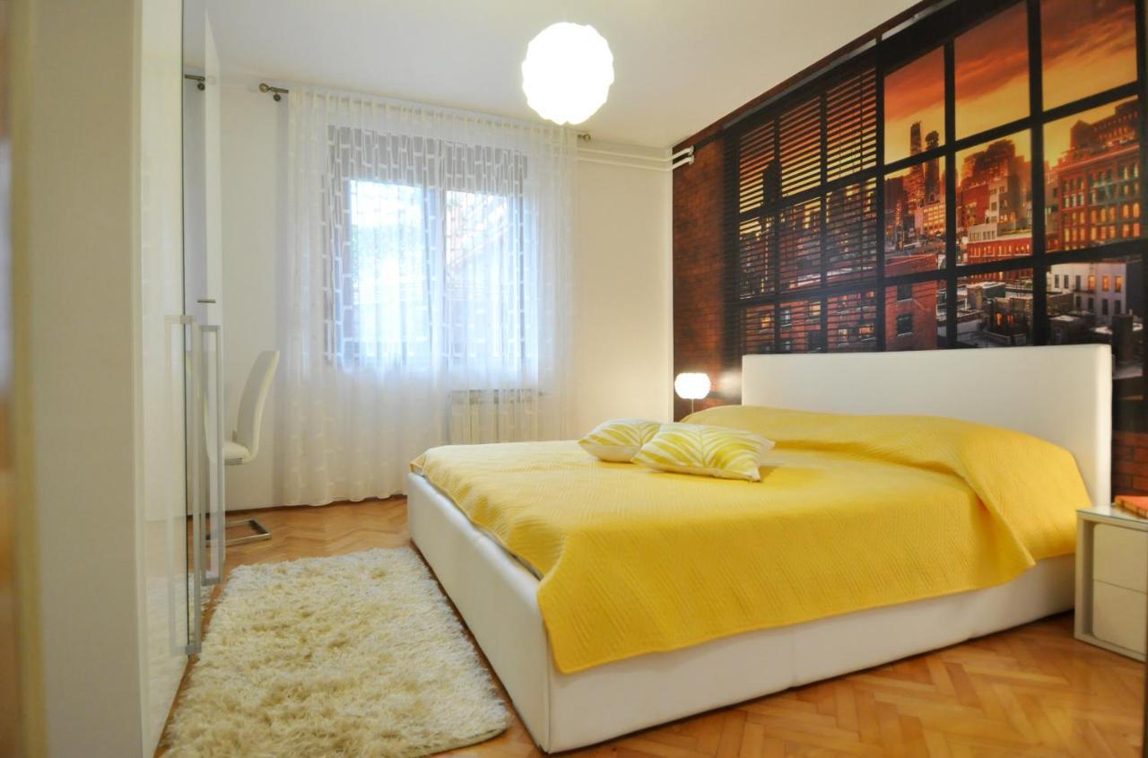 Apartman Lory プーラ エクステリア 写真